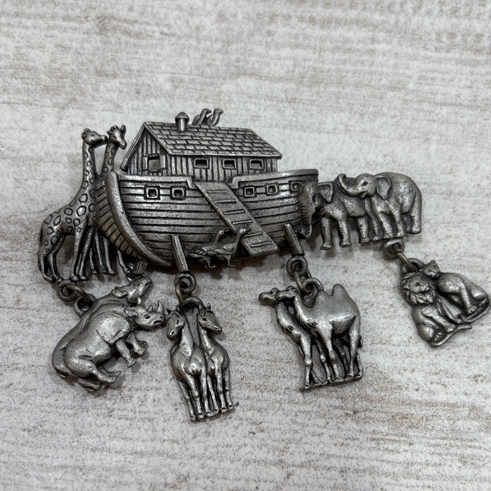 Vintage Whimsical Silver Noah's Ark Brooch |Pin | Brooch Jonette Jewelry Company - Picture 3 of 7